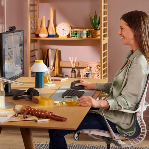 Wireless mouse Logitech Lift 910-006473