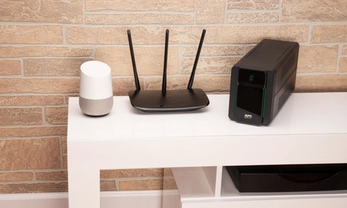 UPS APC Back-UPS 750VA Tower 410W 3x Schuko BX750MI-GR